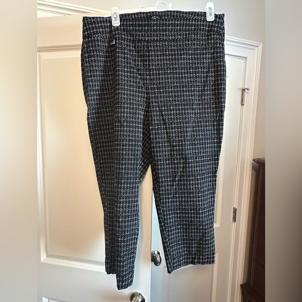 Premise Men's Black and White Patterned Dress Pants